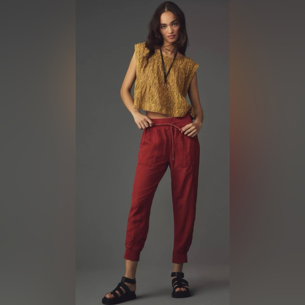 Anthropologie- The‎ Nomad Jogger- Red- Medium- Excellent Condition!